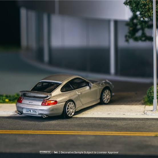 UNSELAED - MINT Tarmac Works Porsche 911 GT3 (Type 996)